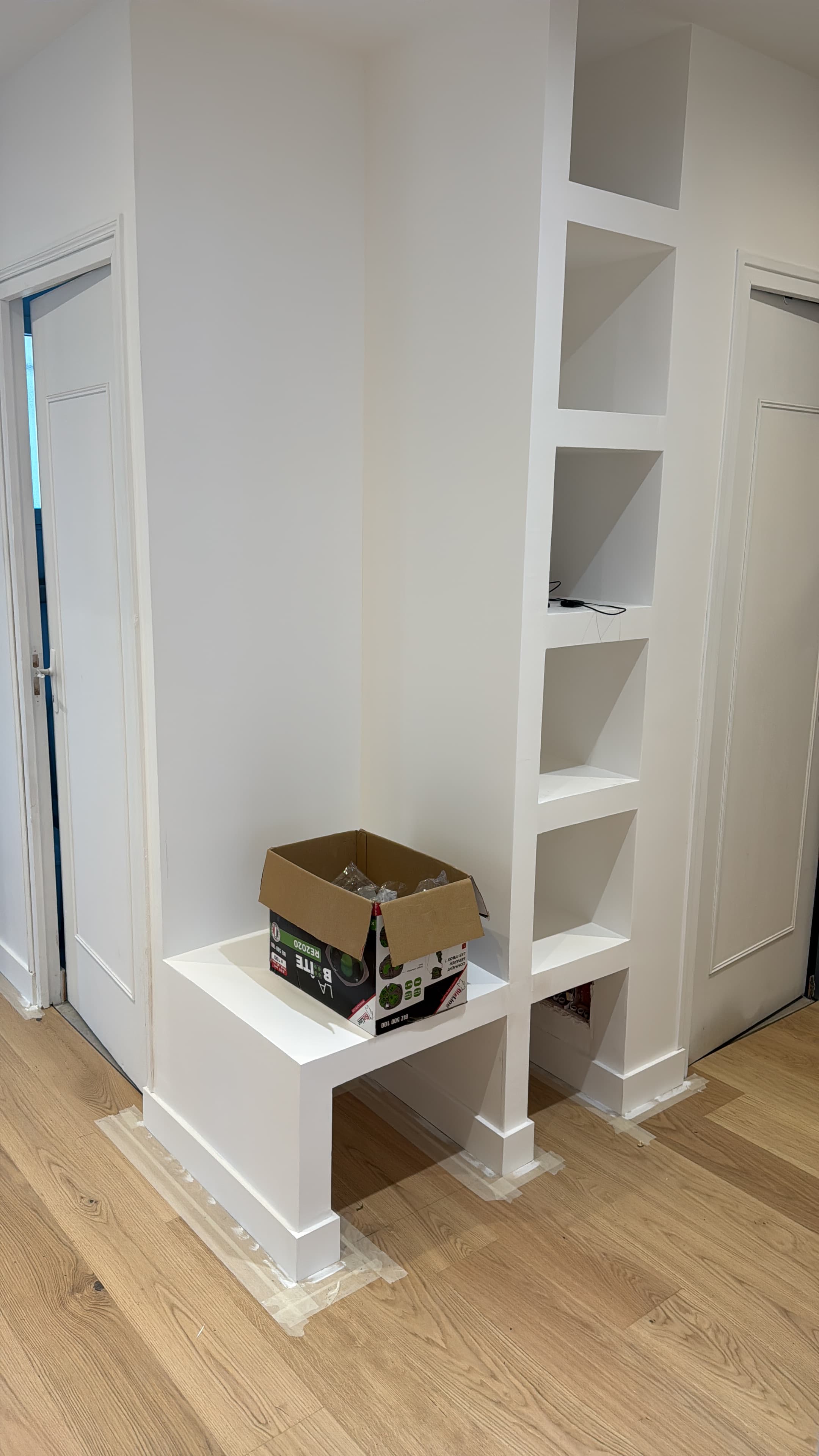 Photo 3 — Création de meubles en placo