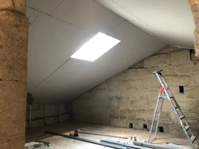 Photo 2 — Pose d'un Vélux