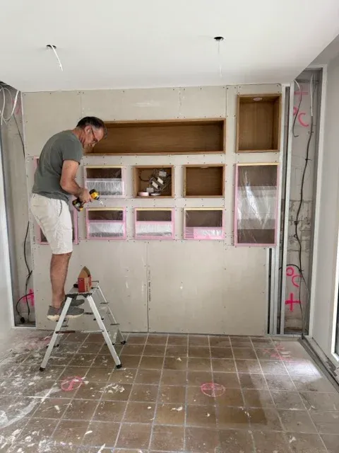 Photo 1 — Création de meubles en placo