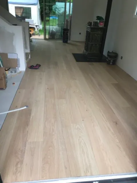 Pose d'un parquet contre collé